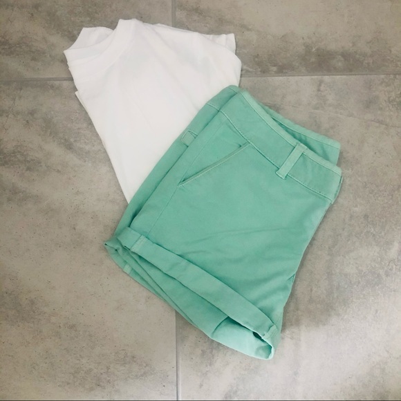 Adorable American Eagle Mint Shorts - Picture 3 of 10